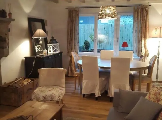 Le De Sandrine Ferienhaus Réville